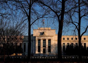 Federal Reserve: Περνά στην αντεπίθεση για τους δασμούς