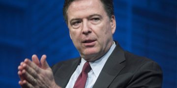 ΗΠΑ: Υπό έρευνα ο πρώην διευθυντής του FBI – Η κυβέρνηση τον καταγγέλλει για απειλή σε βάρος του Τραμπ