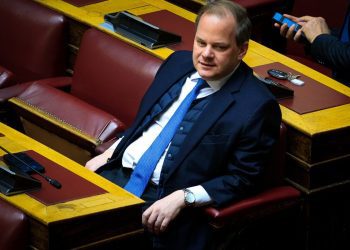 Τσουκαλάς: Αν η ΝΔ απορρίψει το αίτημα του ΠΑΣΟΚ θα ομολογεί ότι θέλει να απαλλάξει προκαταβολικά τον Καραμανλή