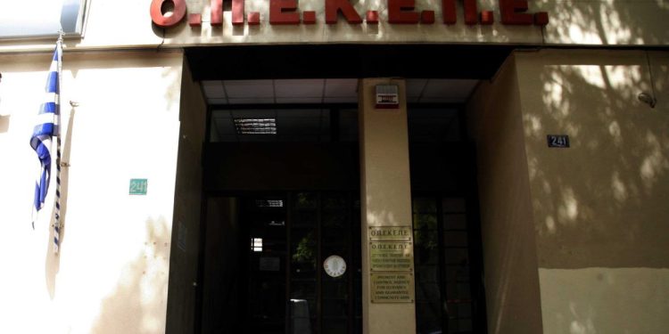 «Είναι δυνατόν να μην υπάρχει πολιτική ευθύνη;» – Το σκάνδαλο στον ΟΠΕΚΕΠΕ στο επίκεντρο της αντιπαράθεσης