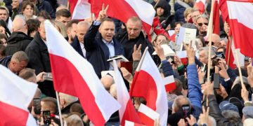 Πολωνία: Πρώτος γύρος εκλογών – Αμφίρροπη αναμέτρηση με φόντο την Ουκρανία