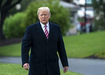Τραμπ: Διαταγή στο FBI να δώσει προτεραιότητα στη μετανάστευση και όχι στα εγκλήματα του «λευκού κολλάρου»