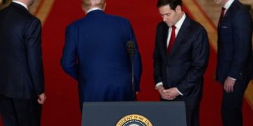 Live: Σκληρή απάντηση υπόσχεται το Ιράν στην επίθεση των ΗΠΑ – Πλήγματα στο Ισραήλ