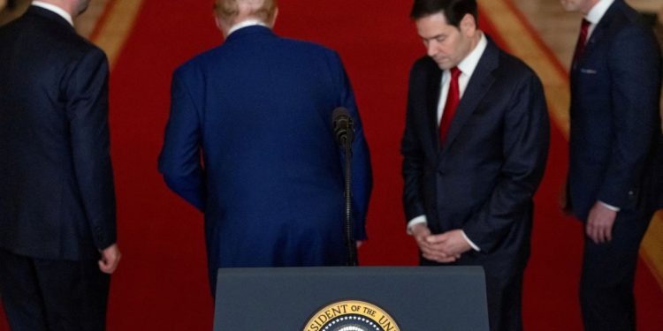 Live: Σκληρή απάντηση υπόσχεται το Ιράν στην επίθεση των ΗΠΑ – Πλήγματα στο Ισραήλ