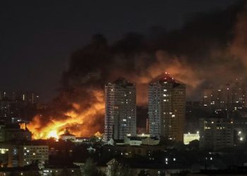 Τραμπ: Οι Ουκρανοί έδωσαν στον Πούτιν λόγο να τους βομβαρδίσει ανηλεώ