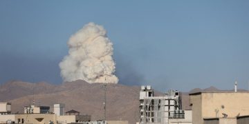 Ο τυχοδιωκτισμός της «αλλαγής καθεστώτος» στο Ιράν και τα μαθήματα από το Ιράκ που ξεχνιούνται