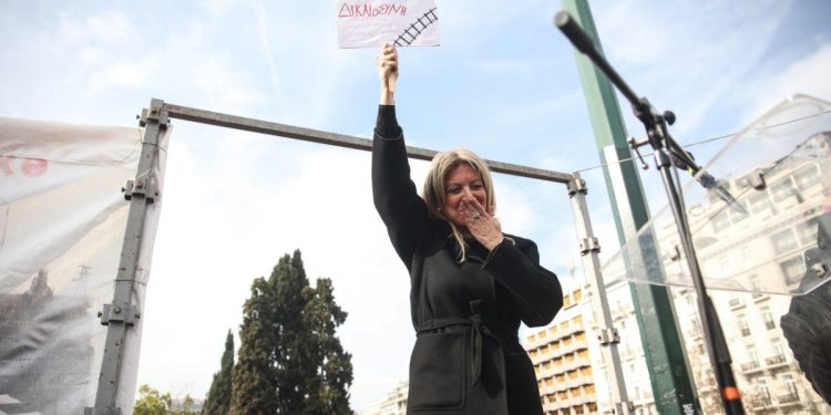 Μαρία Καρυστιανού: Ταυτοποιήθηκε ο δικαστικός που της είπε να «προσέχει»