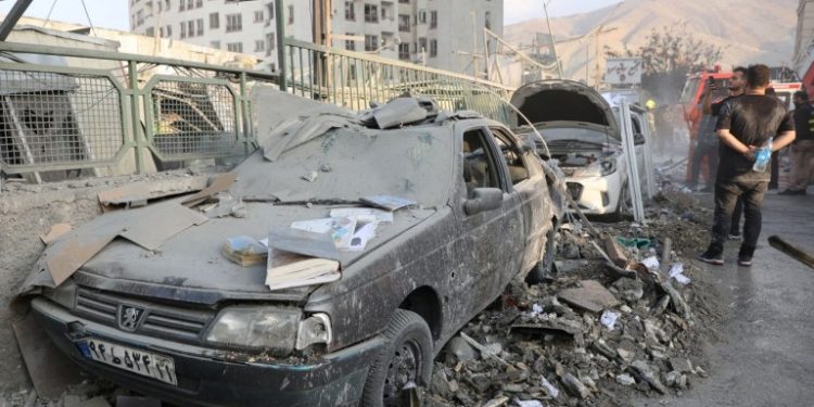 Ιράν: Αυξάνεται ο αριθμός των νεκρών στο Ισραήλ – Η Τεχεράνη υπόσχεται σκληρή απάντηση