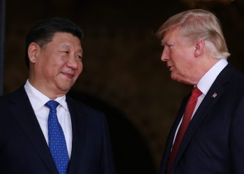 Ο Τραμπ διαβεβαιώνει ότι «έχει καλές σχέσεις» με την Κίνα