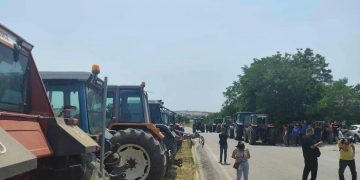 Ο ΟΠΕΚΕΠΕ έβγαλε στον δρόμο αγρότες της Θεσσαλονίκης – Μπλόκο στον κόμβο Μεσημερίου