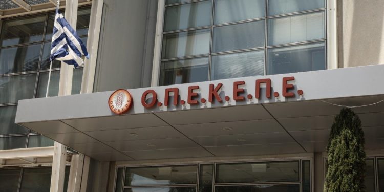 Συνεχίζεται η πολιτική αντιπαράθεση για το σκάνδαλο του ΟΠΕΚΕΠΕ