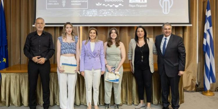 Χαιρετισμός Δημάρχου Πειραιά Γιάννη Μώραλη στην επετειακή εκδήλωση για τα 120 χρόνια του Ε.Β.Ε.Π. στο πλαίσιο του εορτασμού των Ημερών Θάλασσας 2025