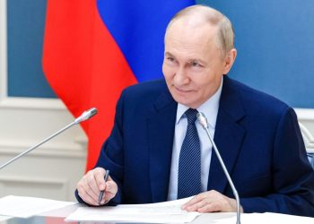 Ο Τραμπ αποσυνδέει πλήρως την Ουκρανία από το ΝΑΤΟ, ο Πούτιν χαμογελά