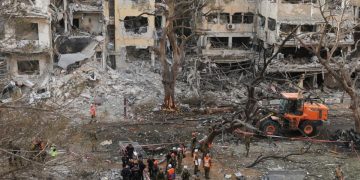 Live: Το Ισραήλ λέει ότι έπληξε κτίριο των Φρουρών της Επανάστασης στην Τεχεράνη