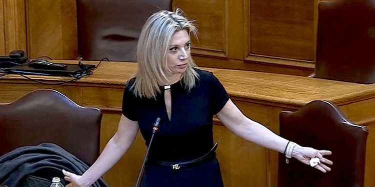 Αποκάλυψη in: Η άγνωστη κατάθεση στην ΕΛ.ΑΣ του δικαστικού για τις «απειλές σε βάρος της κ. Καρυστιανού»