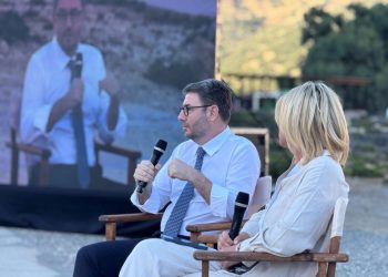 Ανδρουλάκης: Όπως έφερε το μνημόνιο ο Καραμανλής στην Ελλάδα, έτσι ο Μητσοτάκης φέρνει μνημόνιο στον πρωτογενή τομέα