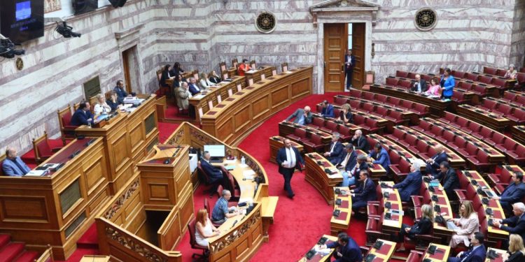 Κρας τεστ για την κυβέρνηση η Βουλή για εξεταστική και Προανακριτική