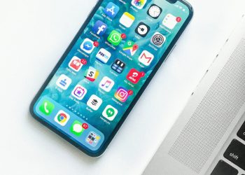 Κάνει πίσω η Ευρώπη για τον φόρο στις ψηφιακές εταιρείες – Νίκη (;) για τον Τραμπ