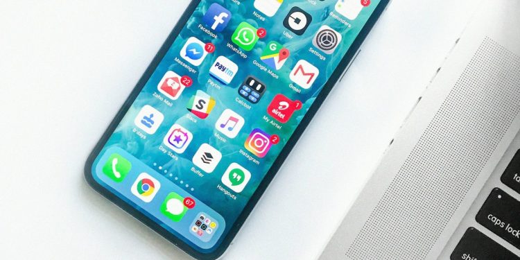 Κάνει πίσω η Ευρώπη για τον φόρο στις ψηφιακές εταιρείες – Νίκη (;) για τον Τραμπ