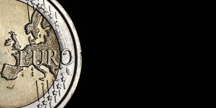 «Παρελθέτω απ’ εμού» – Γιατί το ευρώ δεν ενθουσιάζει τις χώρες της ΕΕ εκτός της ευρωζώνης
