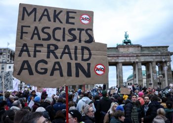 Ευρώπη: Γιατί αποτυγχάνουν οι προοδευτικές κυβερνήσεις – Ο κίνδυνος να καλύψει το «κενό» η Ακροδεξιά