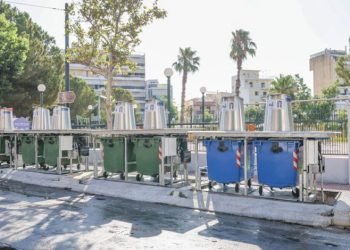 Νέοι υπόγειοι κάδοι στον Πειραιά: Σύγχρονα συστήματα για καθαρότερη και πιο βιώσιμη πόλη