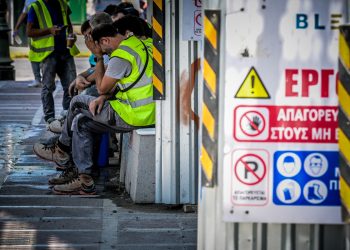 Αγριεύει ο καύσωνας, αύριο η πιο δύσκολη μέρα – Συστάσεις για παύση εργασιών με ηχηρές εξαιρέσεις