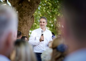 «Δεν χρειάζεται να ελεγχθούν. Τελεία!» – Να δικαιολογήσει την άρνηση για Προανακριτική επιχειρεί η κυβέρνηση