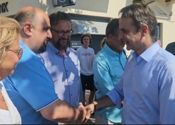 «Πυρά» Πλακιά για τη εμφάνιση Τριαντόπουλου στο πλευρό του Μητσοτάκη: «Υπόδικοι παρέα με τον πρωθυπουργό»