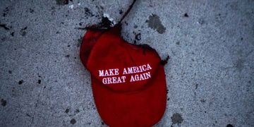 Μεταναστευτικό, οικονομία, Έπσταϊν και Ουκρανία: Ο Ντόναλντ Τραμπ έχει MAGA πρόβλημα στις ΗΠΑ