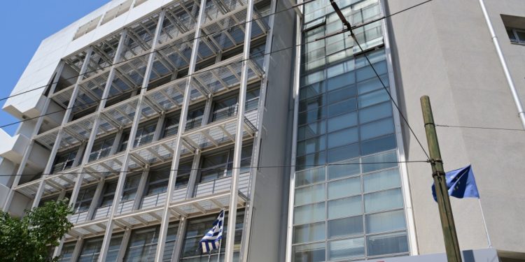 ΟΠΕΚΕΠΕ: Έρχονται δεσμεύσεις περιουσιών για το σκάνδαλο αλλά τα χρήματα θα αργήσουν να μπουν στα ταμεία του κράτους