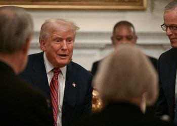 ΗΠΑ: Ο πρόεδρος Τραμπ επιμένει ότι οι πυρηνικές εγκαταστάσεις του Ιράν «καταστράφηκαν ολοσχερώς»