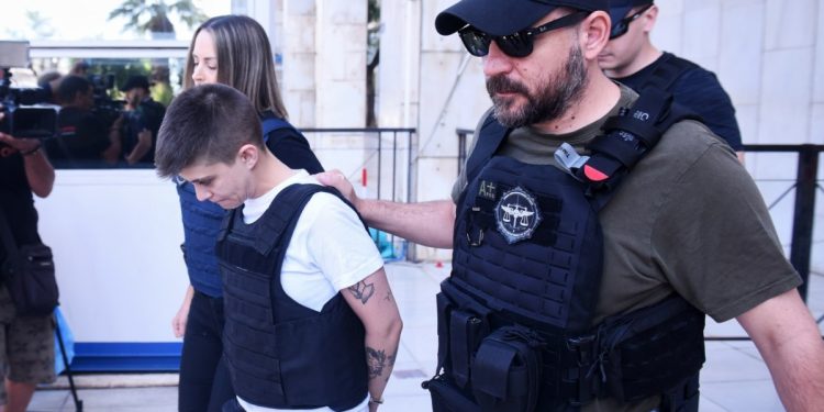 «Θέλει δεν θέλει, θα ομολογήσει για τον Παναγιωτάκη μου» – Τι αναφέρει η Πόπη για τη Μουρτζούκου