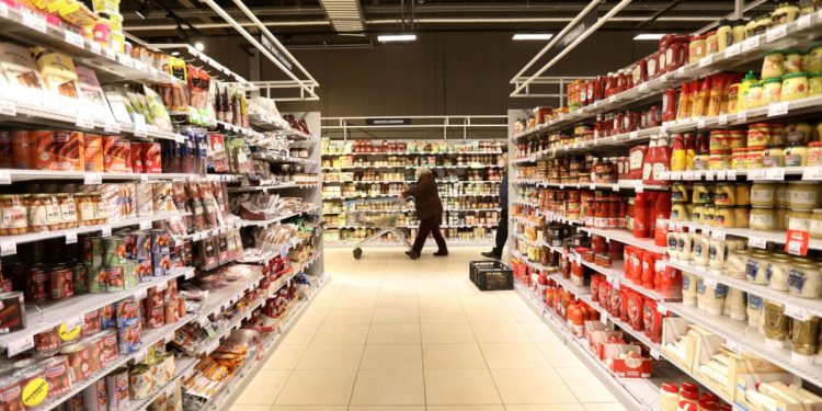 Η ακρίβεια στα τρόφιμα και το παράδειγμα της Πορτογαλίας: Πώς η μείωση ΦΠΑ πέρασε εξ ολοκλήρου στα ράφια