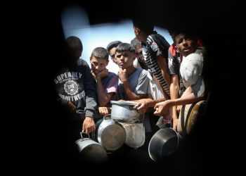 Γάζα: Πάνω από 100 ανθρωπιστικές οργανώσεις καταγγέλλουν το Ισραήλ ότι χρησιμοποιεί τη βοήθεια ως όπλο