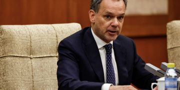 Παραιτήθηκε ο Ολλανδός ΥΠΕΞ Κασπάρ Φέλντκαμπ – «Δεν μπορώ να λάβω σημαντικά επιπρόσθετα μέτρα» για το Ισραήλ