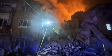 Ουκρανία: «Τεράστιο» φονικό κύμα ρωσικών επιθέσεων τη νύχτα στο Κίεβο και στα κεντρικά της χώρας