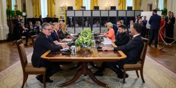 Ουκρανία: Τα κρίσιμα ερωτήματα – Η διφορούμενη στάση του Τραμπ και το ρωσικό βέτο στις εγγυήσεις ασφάλειας