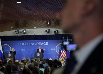 Συνάντηση Τραμπ – Πούτιν: «Εποικοδομητικός» διάλογος, χωρίς επίτευξη συμφωνίας για εκεχειρία στην Ουκρανία