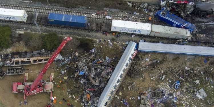 Η «συνάντηση της Σκιάθου», η πολυπληθής «Ομάδα Αλήθειας» και ο εκλογικός σχεδιασμός 2023 αποκαλύπτουν την μεθόδευση για το «μπάζωμα στα Τέμπη»