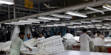 Τραμπ: Γιατί άφησε εισαγωγές αξίας 1 τρισ. να ξεφύγουν από το σφυρί των δασμών του