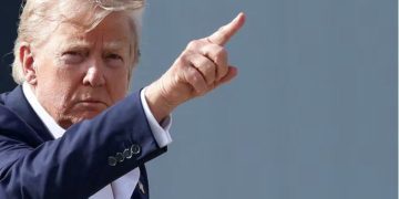 Ο Τραμπ διατάσσει τον στρατό των ΗΠΑ να αναλάβει δράση κατά των λατινοαμερικάνικων καρτέλ