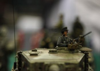 ReArm Europe: Η ευρωπαϊκή άμυνα και τα αποθεματικά των ασφαλιστικών ταμείων – Η «καυτή πατάτα» στην ελληνική κυβέρνηση