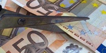 Οι κρυφές απώλειες για τους συνταξιούχους από το καλάθι της ΔΕΘ