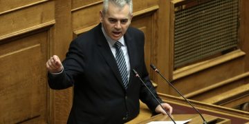 Εξελέγη νέος γραμματέας της ΚΟ της ΝΔ ο Μάξιμος Χαρακόπουλος – Το «αντάρτικο» Βλάχου
