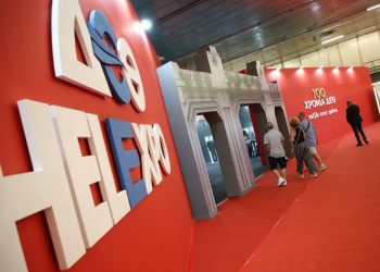 Φουντώνει η πολιτική αντιπαράθεση μετά τις εξαγγελίες Μητσοτάκη στη ΔΕΘ