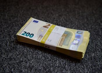 H διαφθορά σκοτώνει… την υγιή επιχειρηματικότητα – Το 97% των ελληνικών επιχειρήσεων τη θεωρεί (δια)δεδομένη