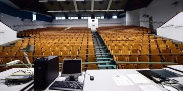 ΣΥΡΙΖΑ: Απόλυτη διαπλοκή στα ιδιωτικά ΑΕΙ με υπογραφή Μητσοτάκη