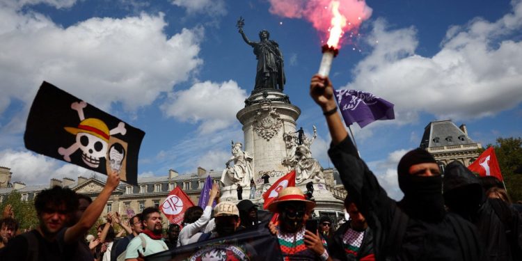 «Μπλοκάρουμε τα πάντα»: Οι απεργίες έχουν μακρά ιστορία στα πολιτικά κινήματα της Γαλλίας