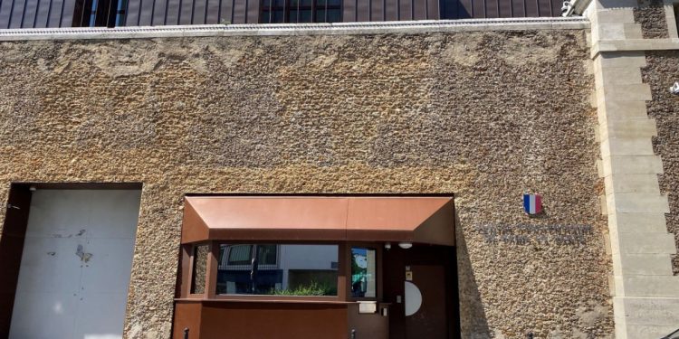 Σε κελί 9 τετραγωνικών ενδέχεται να καταλήξει ο Σαρκοζί – Τι ανέσεις θα έχει στην VIP πτέρυγα